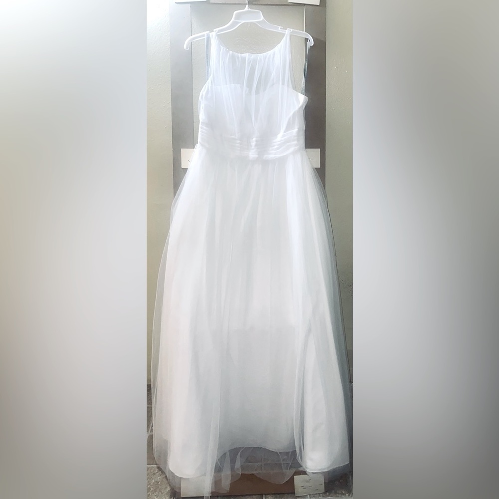 Awesome buy - new - perfect - for all occasions and photo shoots.